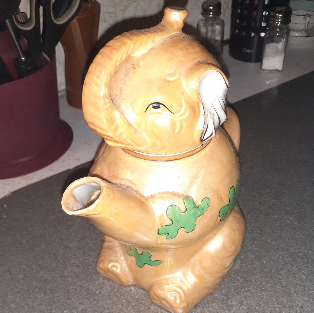 Japanese Figural Elephant Lusterware Teapot